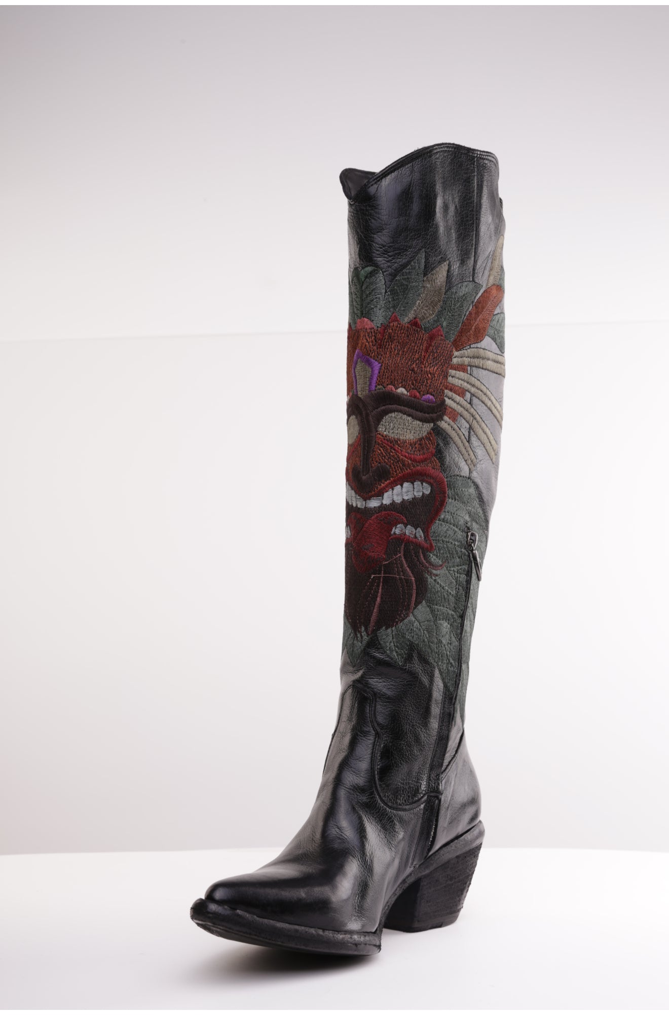 MAORI Tall Boot (Black)