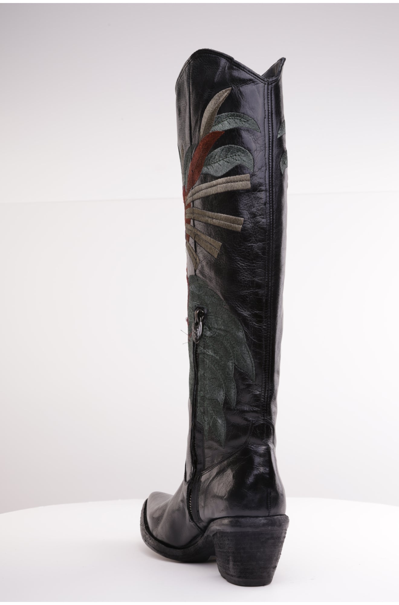 MAORI Tall Boot (Black)