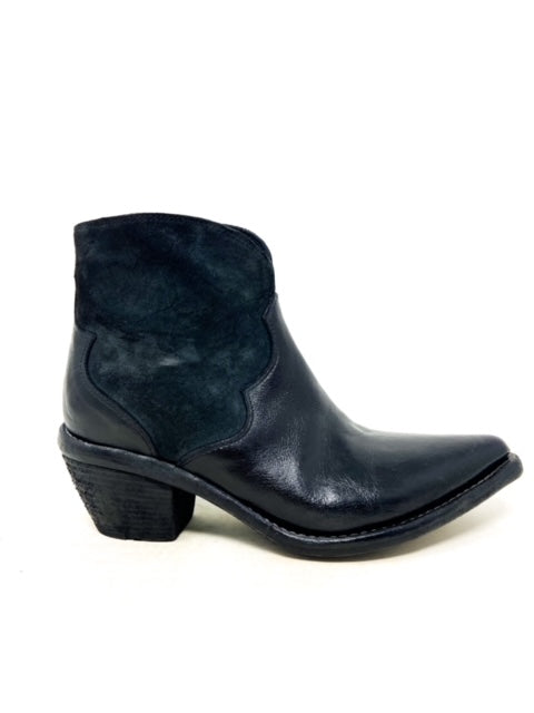 LAINEY Ankle Boot (Black)