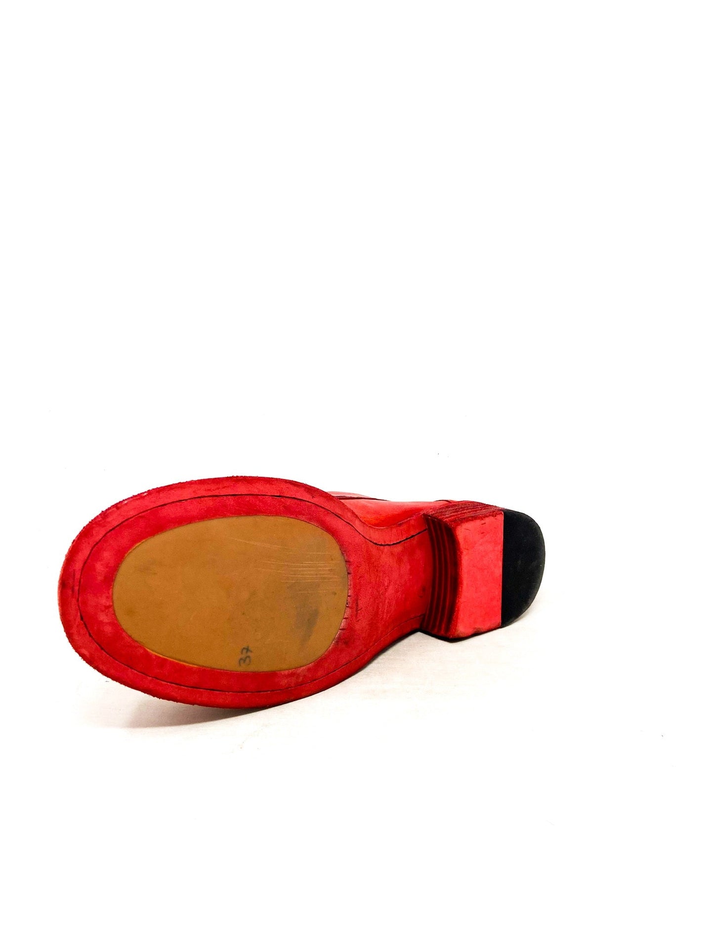 ARA Moccasin (Red)