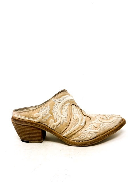 MARIA Mule (Saddle)